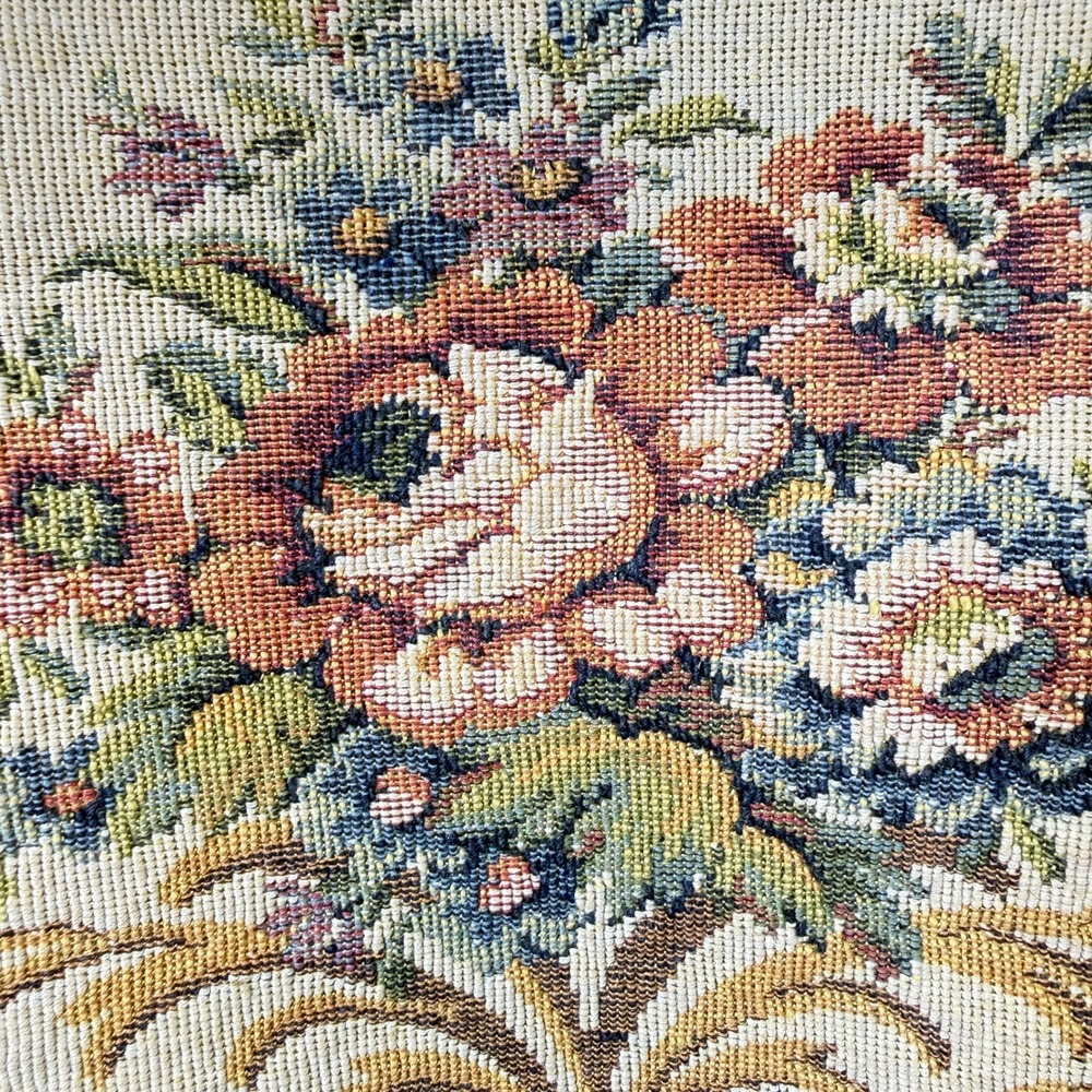 Vintage Beige Floral Tapestry Needlepoint Kiss Lock Shoulder Bag Medium - Picture 5 of 7